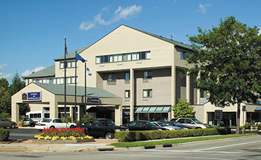Best Western Plus Inntowner and The Highland Club